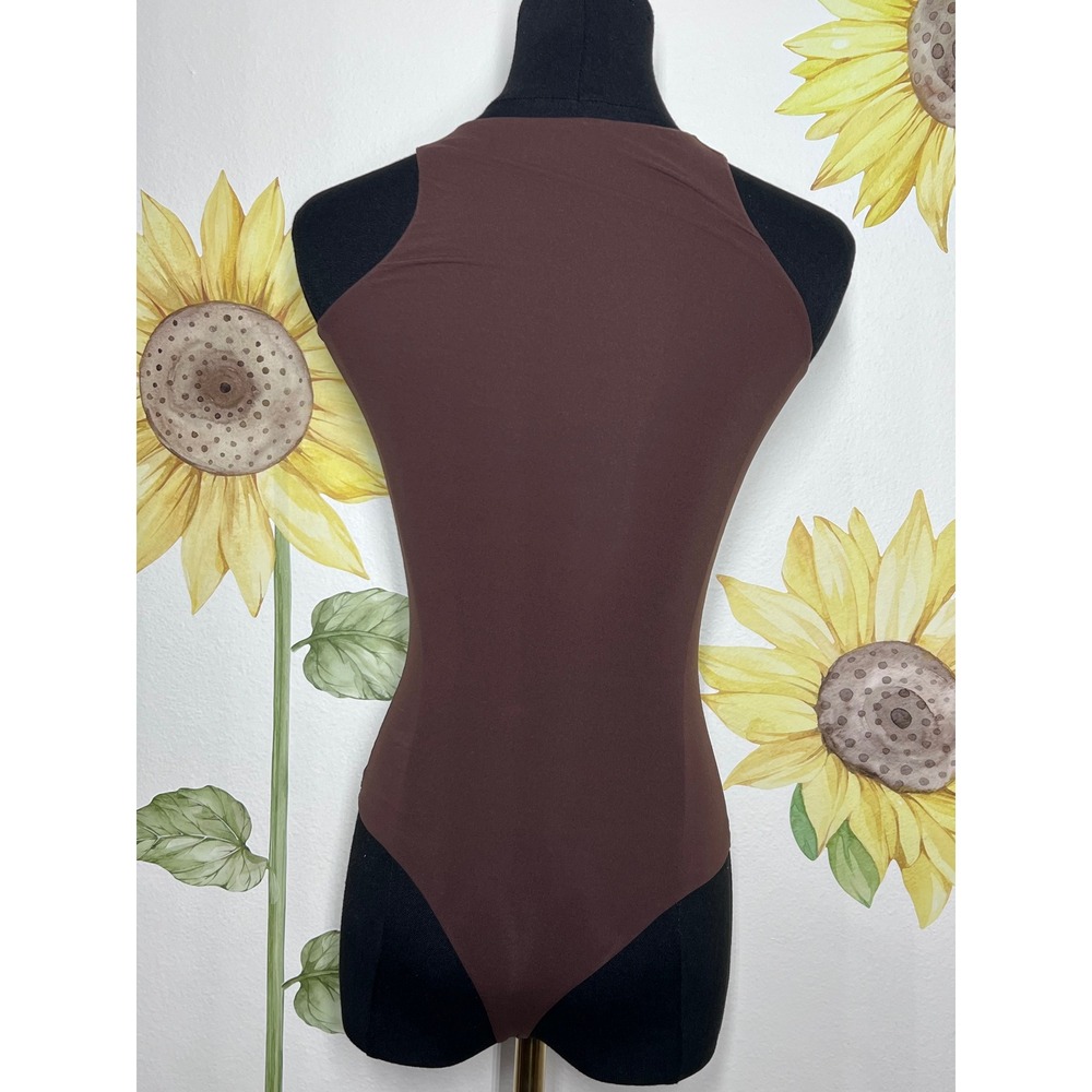Quince Women XS Brown Sleeveless High Neck Bodysuit Nylon Spandex NWT - Picture 3 of 4